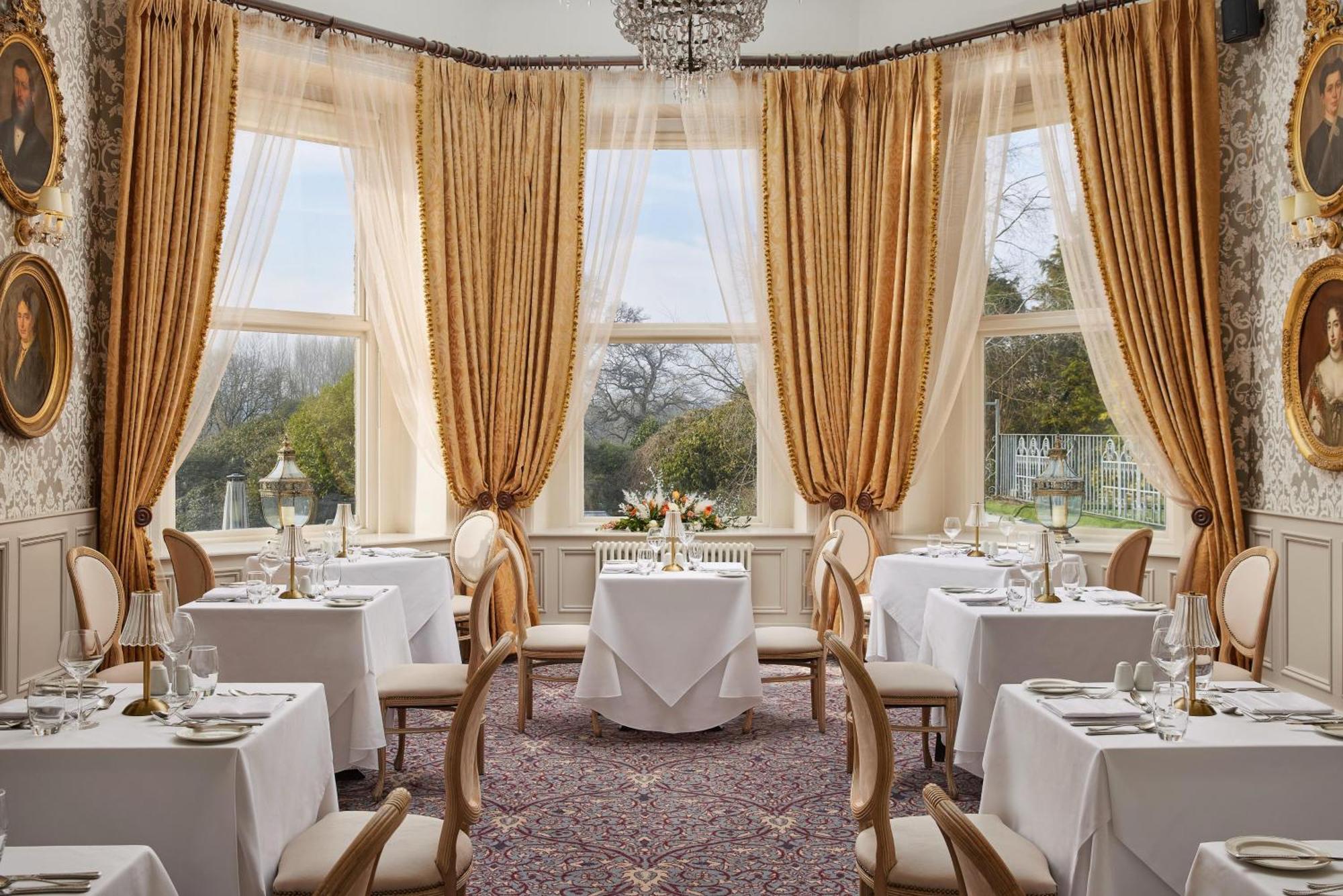 Cabra Castle Hotel 4*
